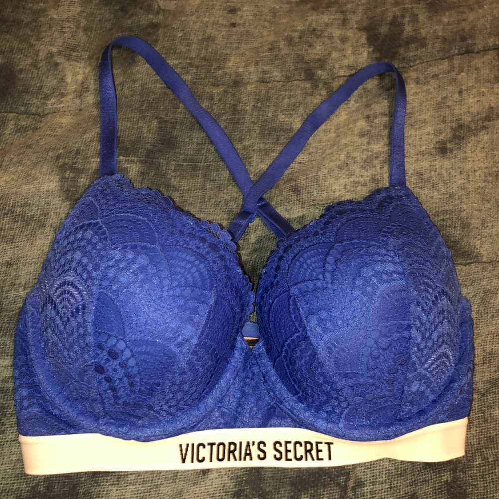 Victoria’s Secret perfect shape bra